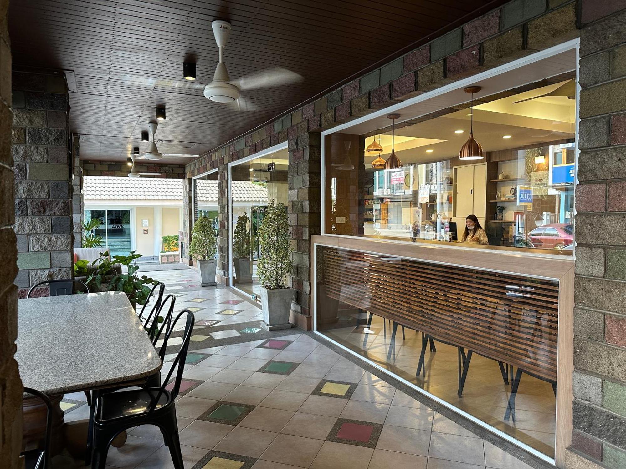 Link Mansion Hotell Chiang Mai Exteriör bild