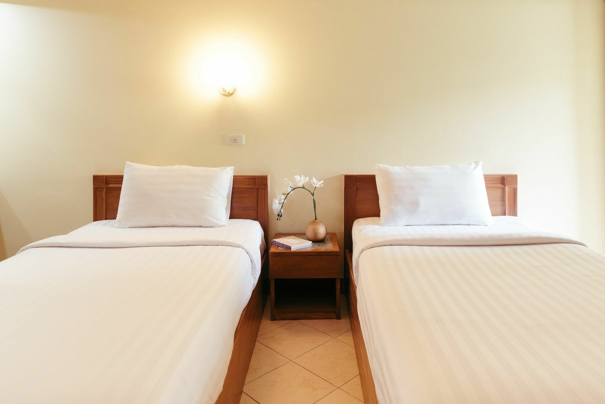 Link Mansion Hotell Chiang Mai Exteriör bild